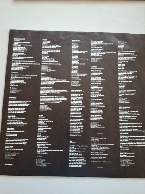 LP Kim Larsen Midt om natten